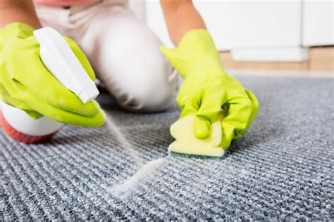 carpet cleaner leave mud like spots|how to remove dirt from carpet.